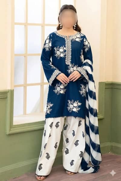 EMBROIDERED LAWN SUIT