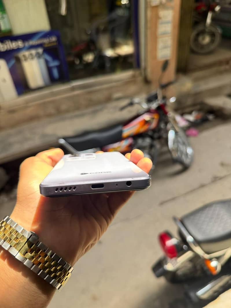 Dcode Bold 3 4