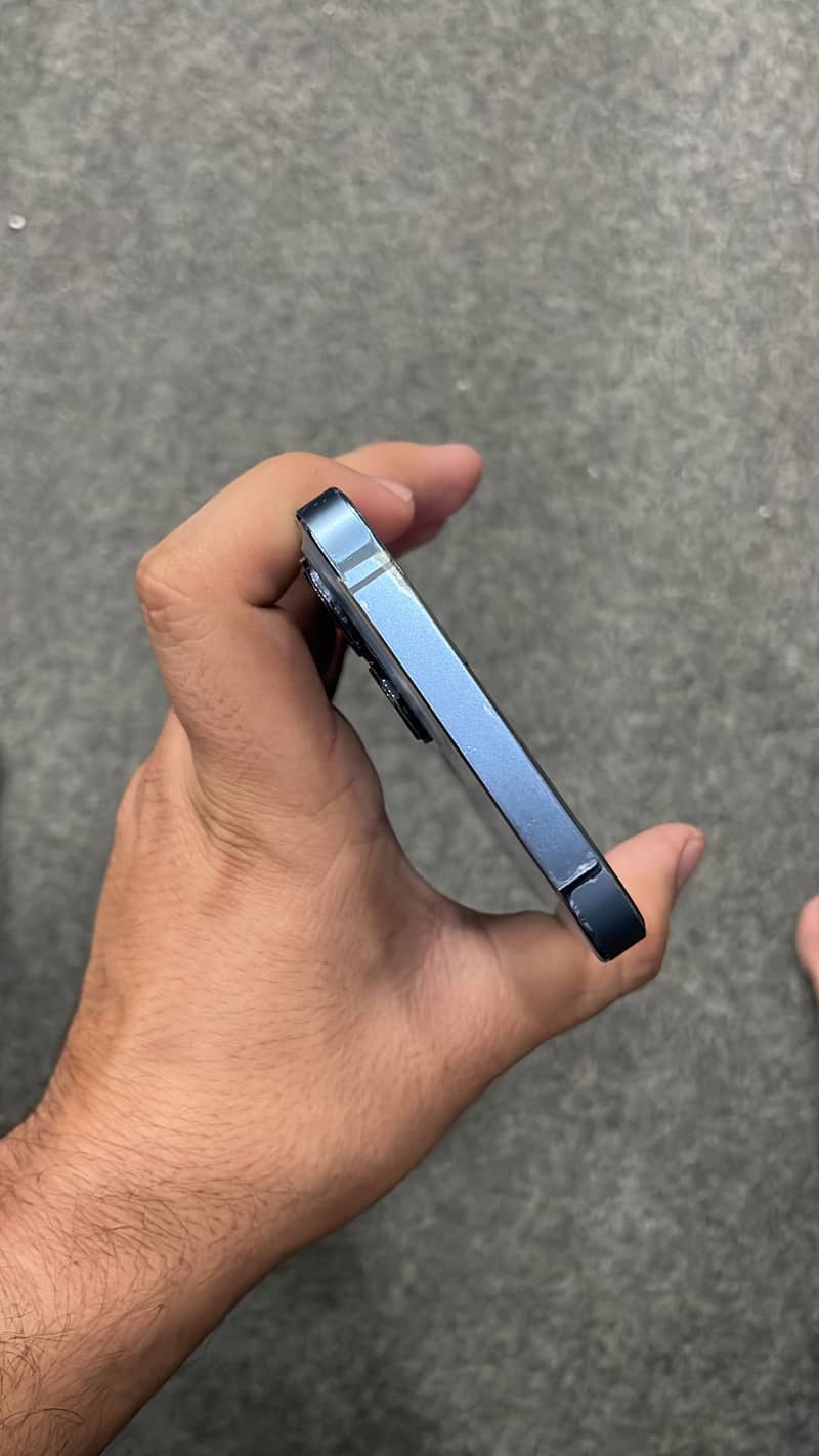 Apple iPhone 13 Pro Max 3