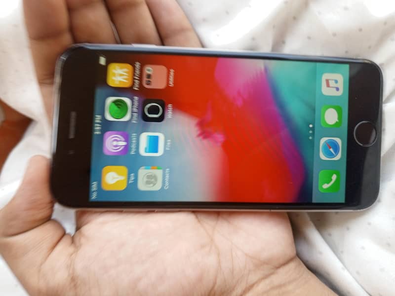 Apple iPhone 6 3