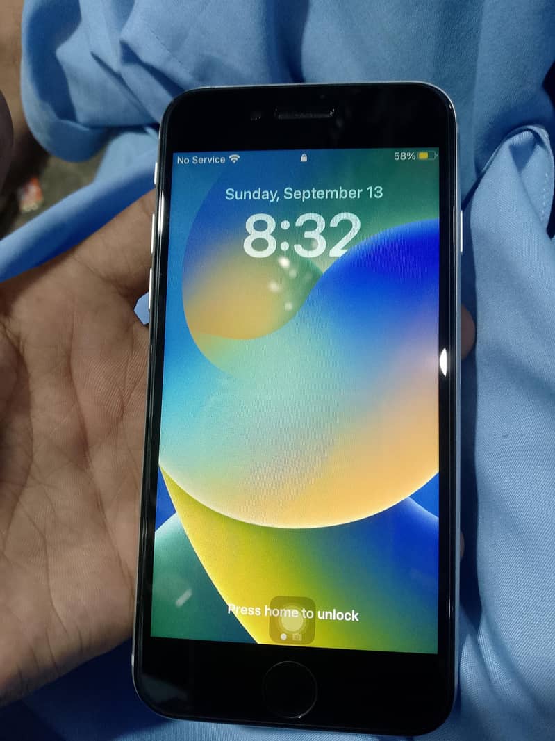 Apple iPhone 8 5