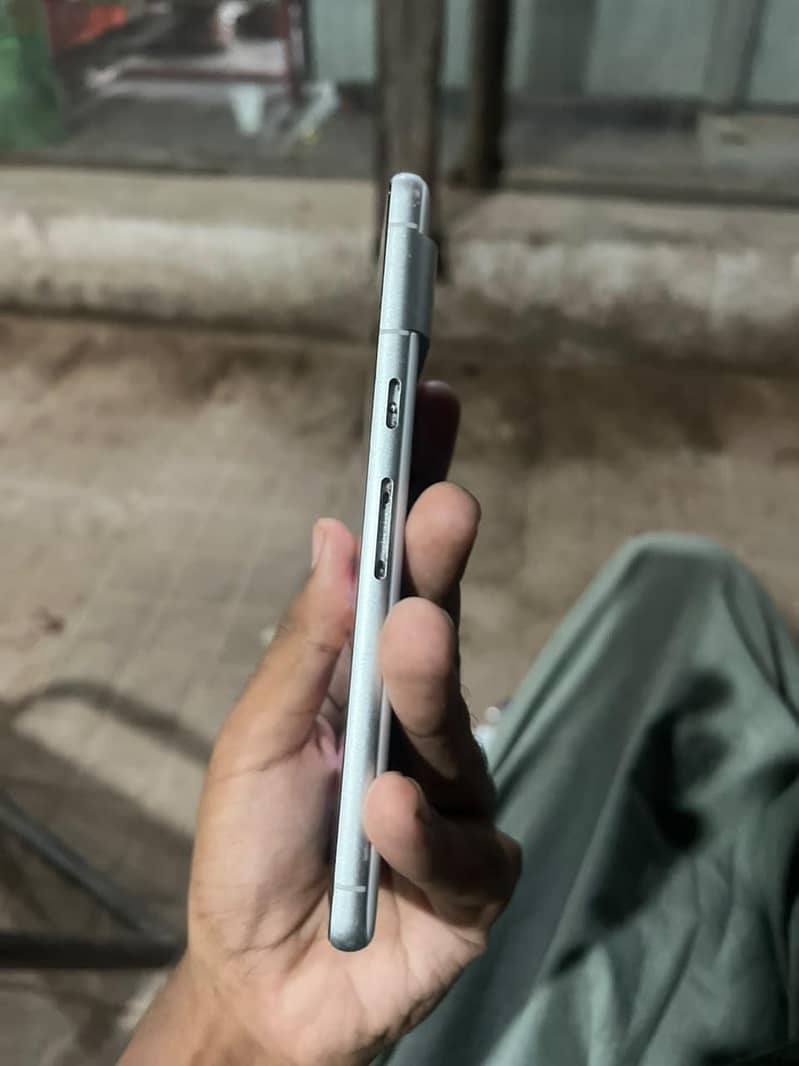 Google Pixel 7 6