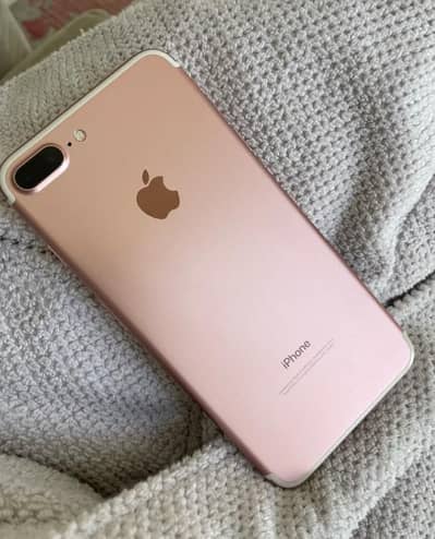 Apple iPhone 7 Plus.