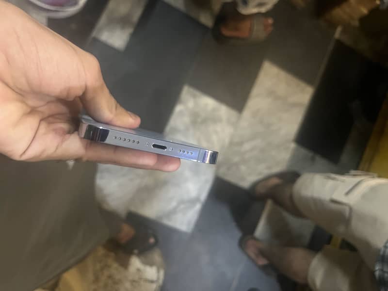 Apple iPhone 13 Pro Max 1