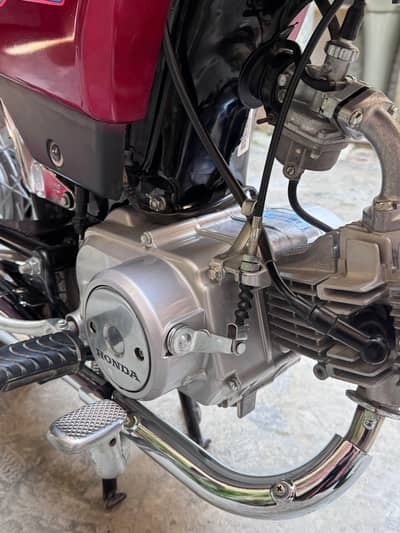 honda 70 25/26 hai sab file clear hai jis ko chyh rabta kry