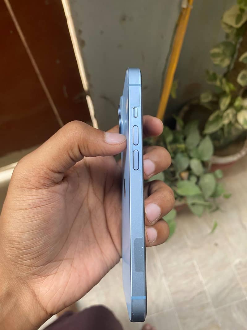 Apple iPhone 14 2