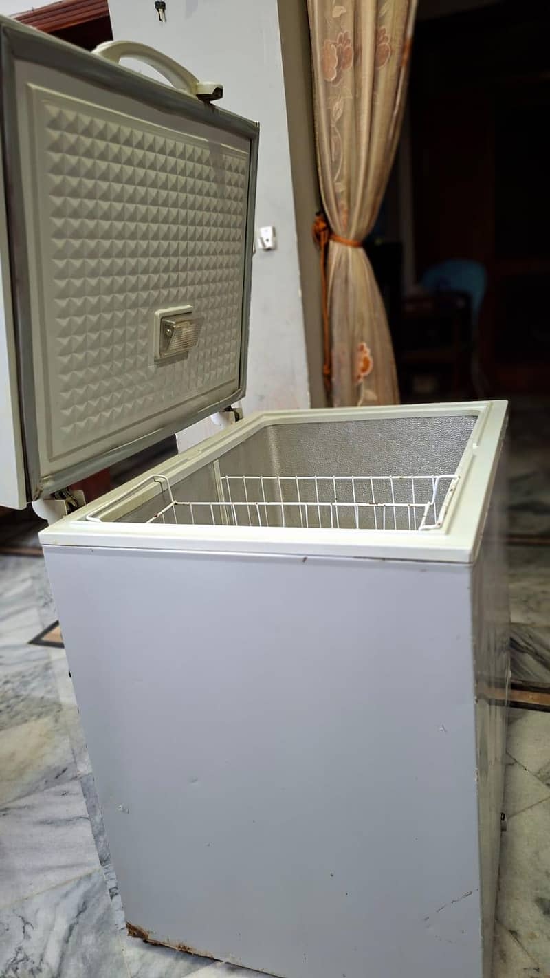 deep freezer 1