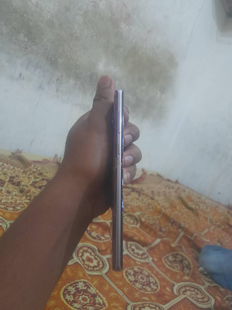 Samsung Mobile Note 9 1