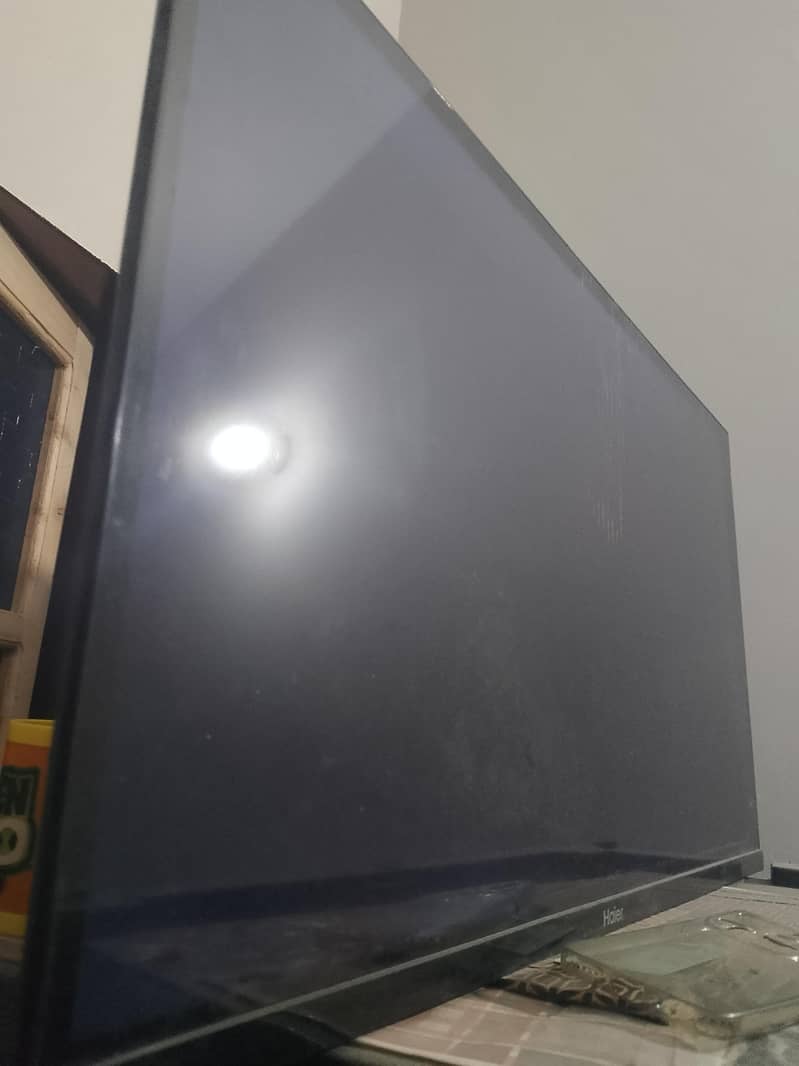 HAIER LED 1