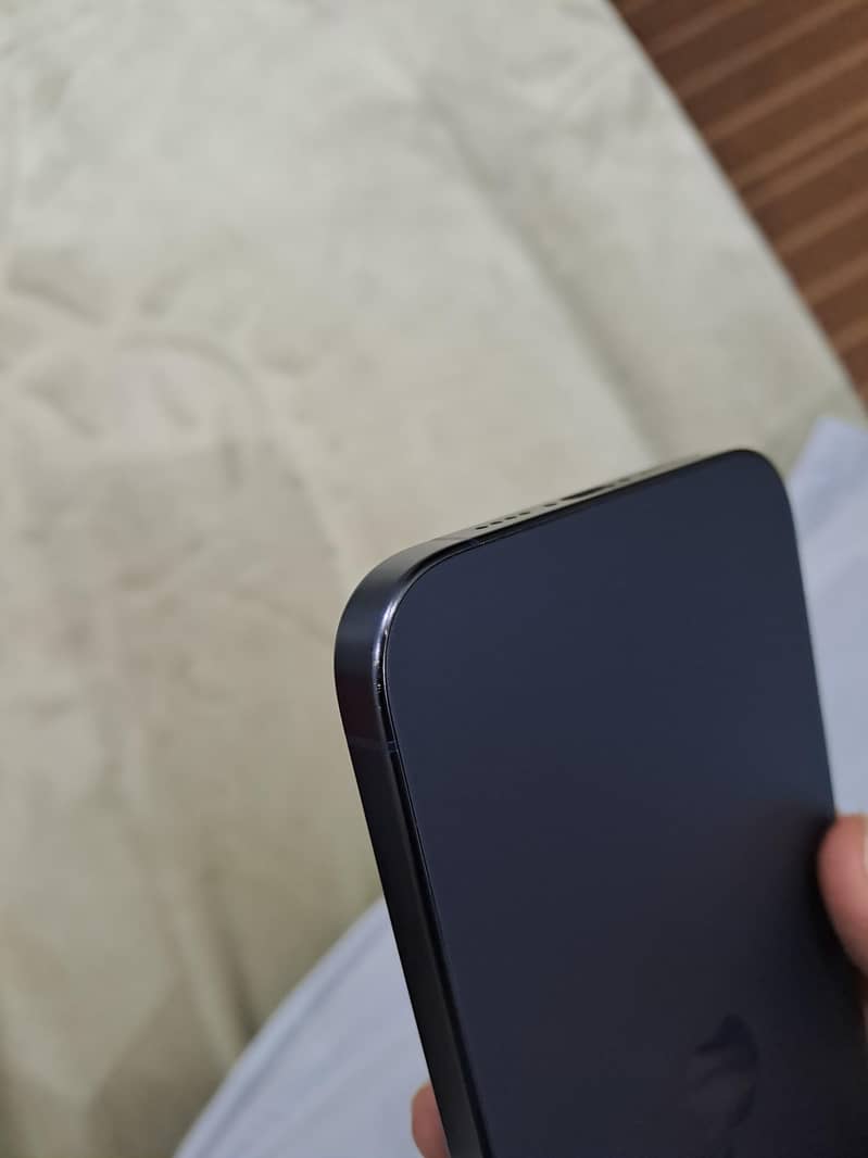 Apple iPhone 15 Pro Max 5