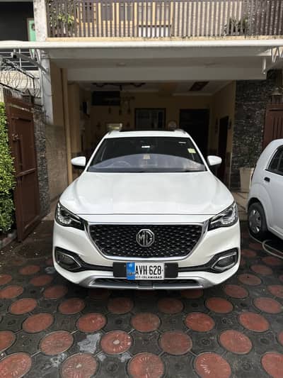 MG HS 2021
