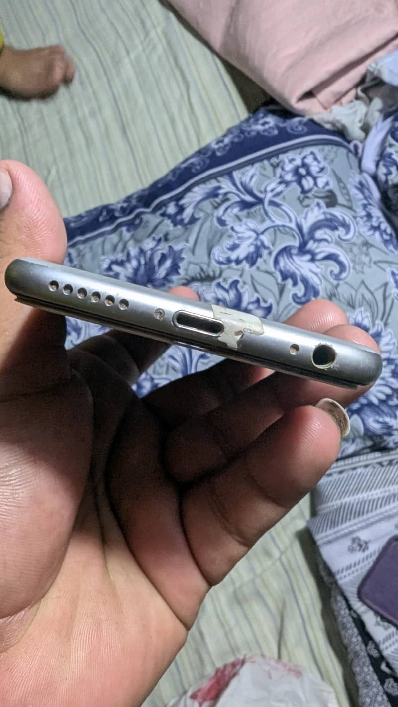 Apple iPhone 6S 0