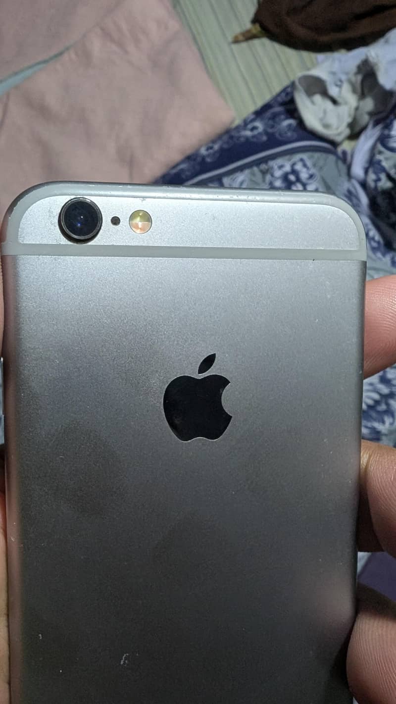 Apple iPhone 6S 1