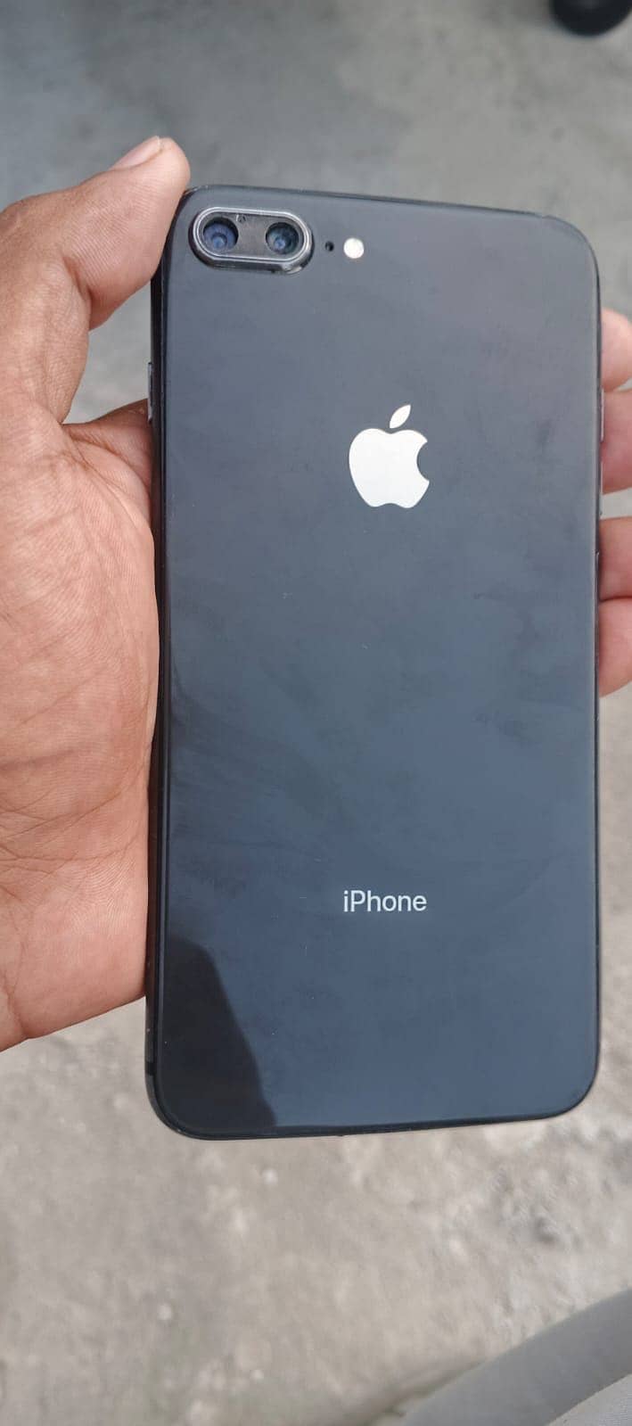 Apple iPhone 8 Plus 2
