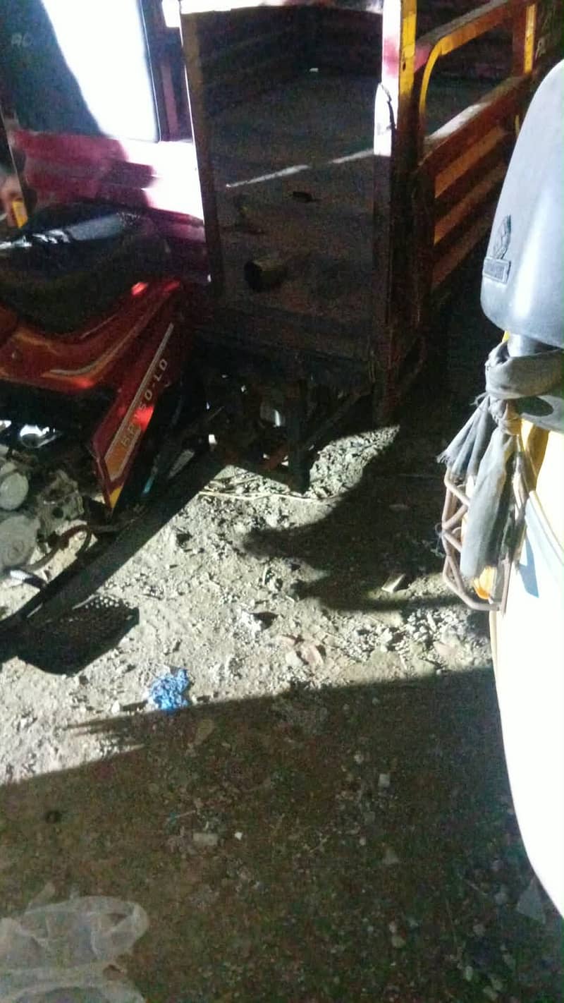 Loader Rickshaw 2