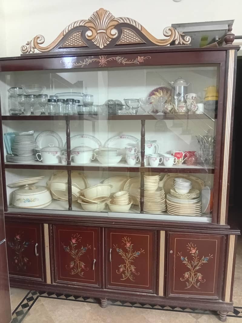 good condition showcase 2