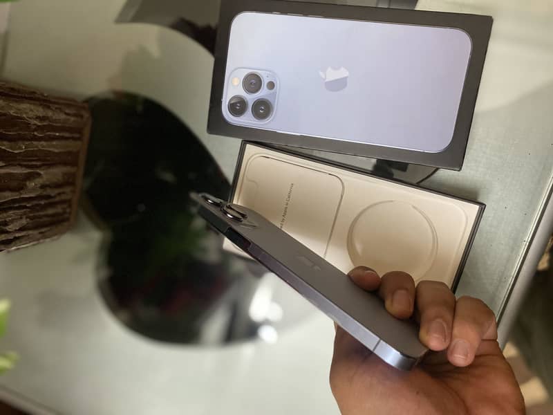Apple iPhone 13 Pro Max 4