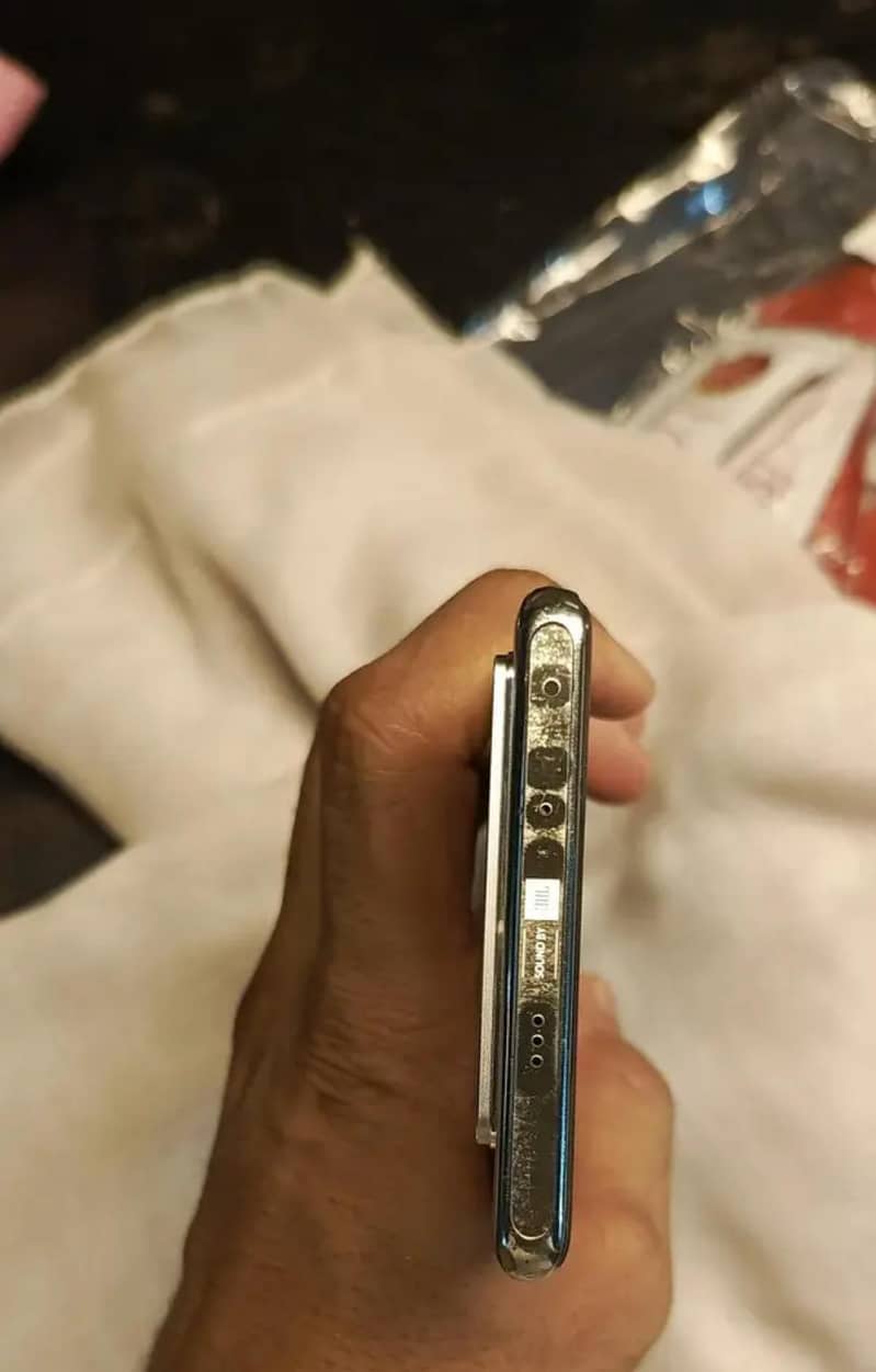 Infinix Note 40 Pro 1