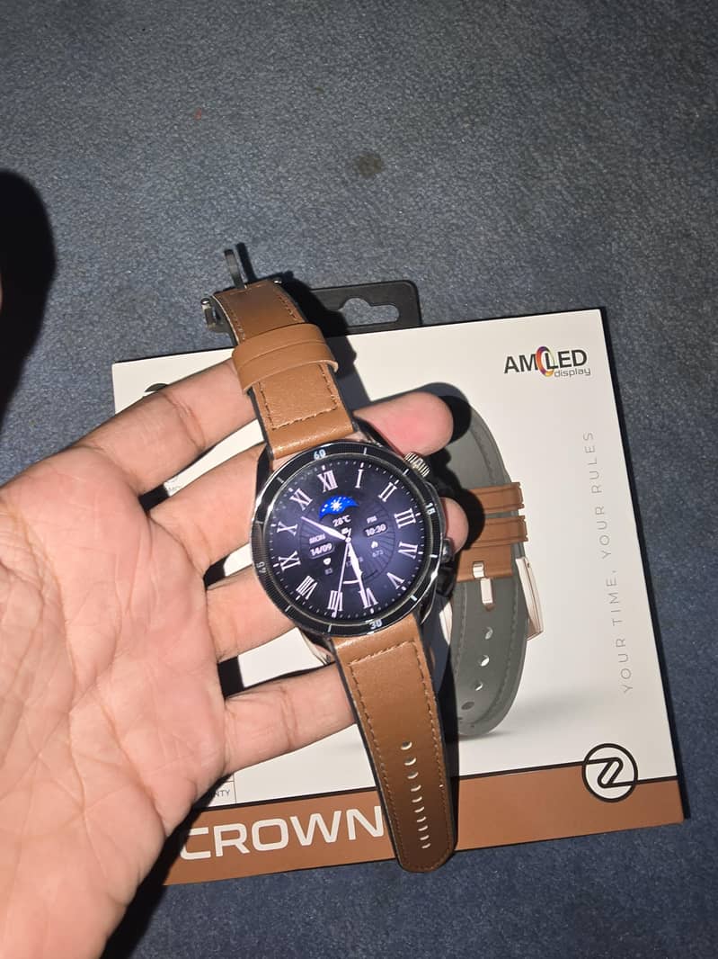 Crown Smart Watch 0