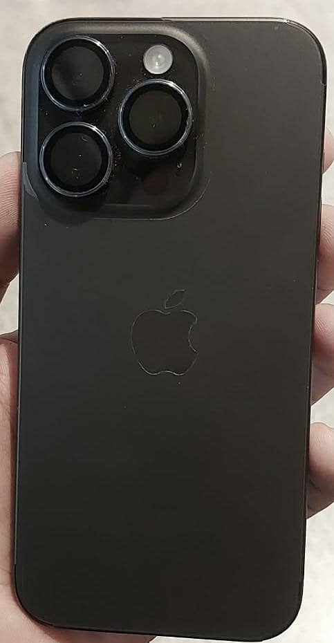 Apple iPhone 15 Pro 2