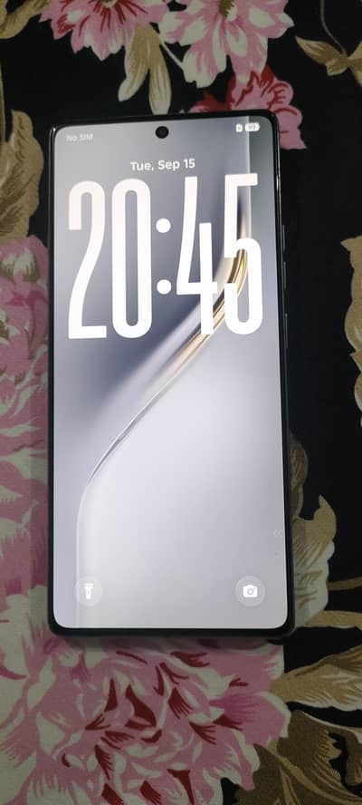 Tecno CAMON 40 Pro