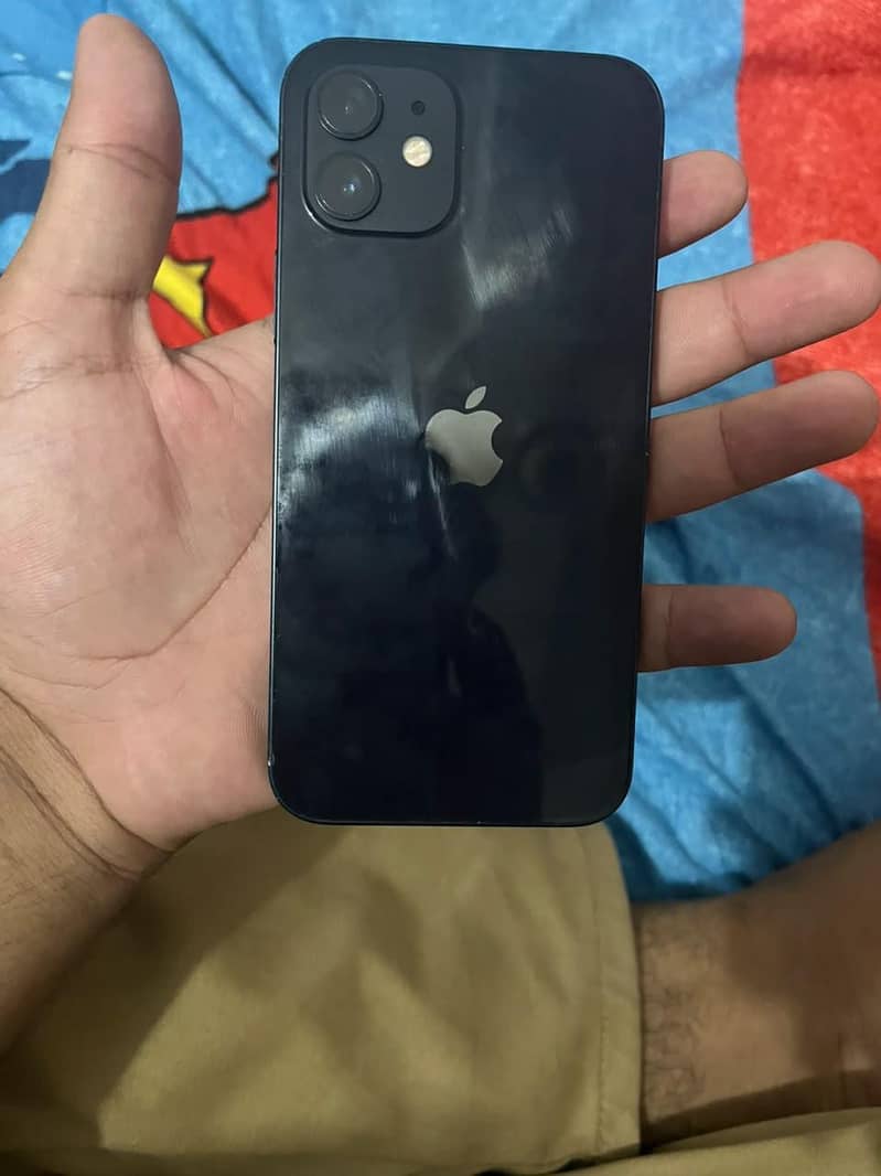 Apple iPhone 12 6