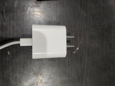 Original Apple 20 W  USB-C Power Adapter For I Phone