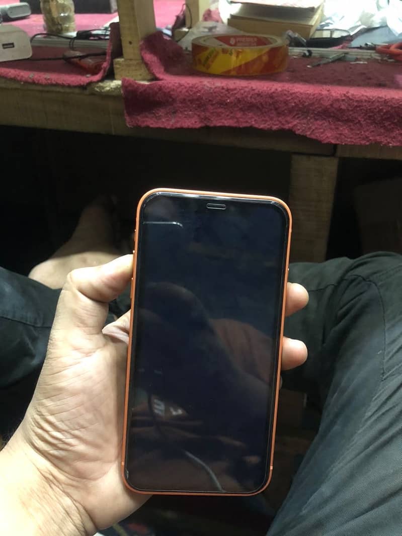 Apple iPhone XR 3