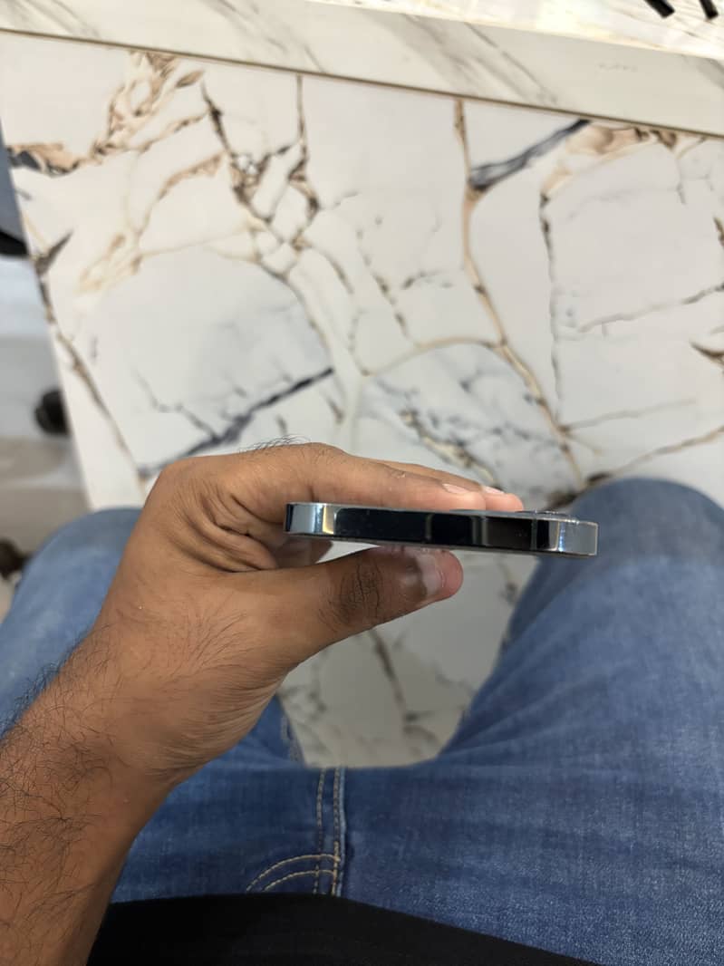 iPhone 12 Pro 5