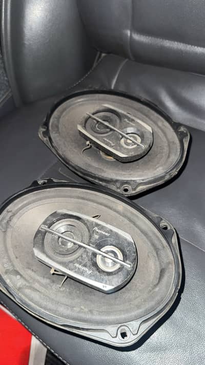 Pioneer speakers