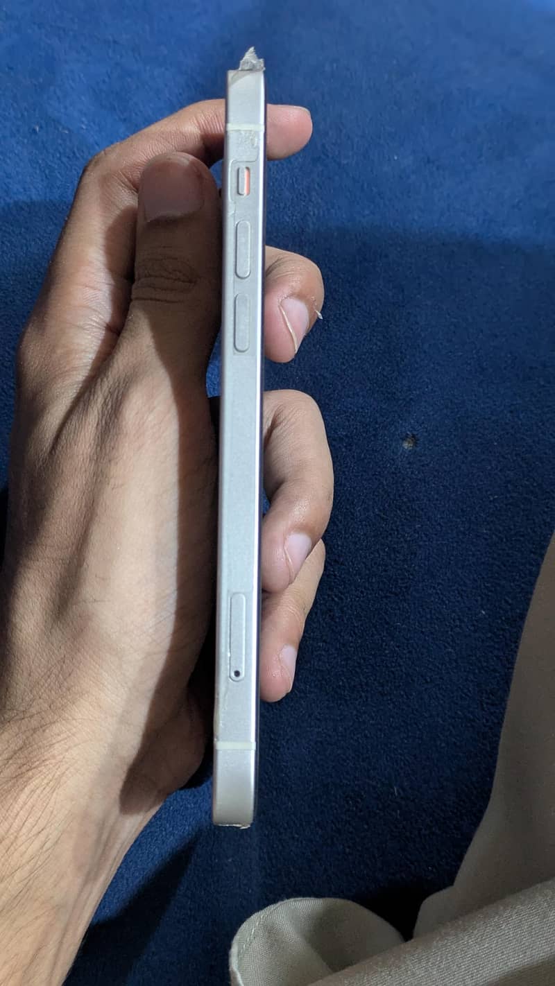 Apple iPhone 12 3