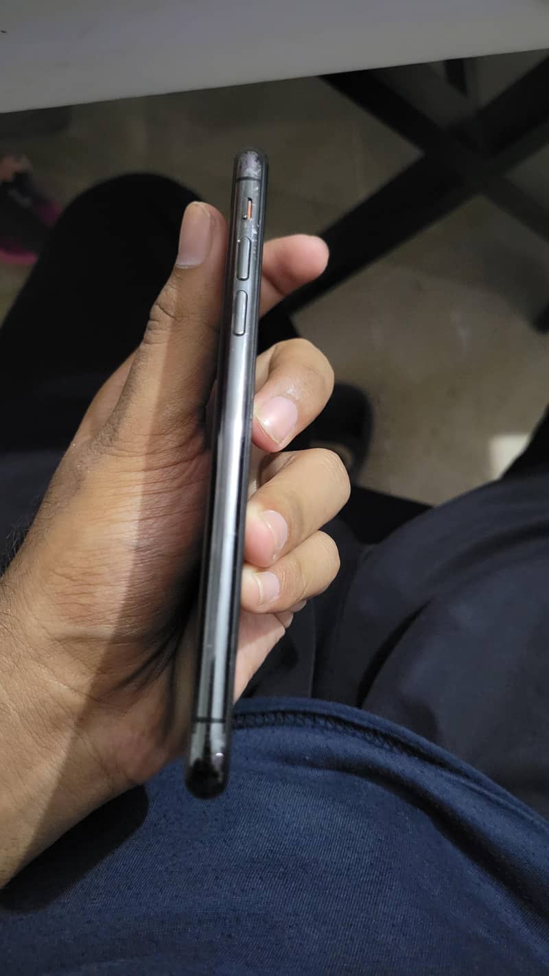 Apple iPhone XS 2