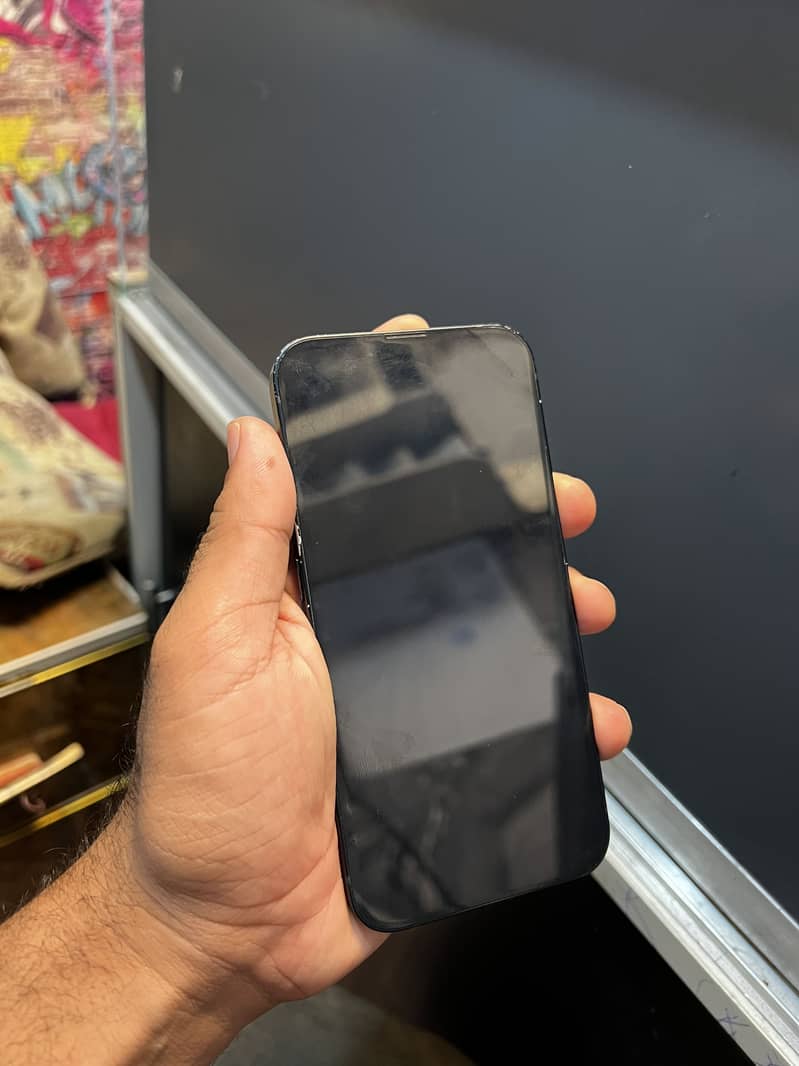 Apple iPhone 13 3