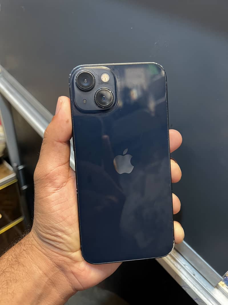 Apple iPhone 13 5
