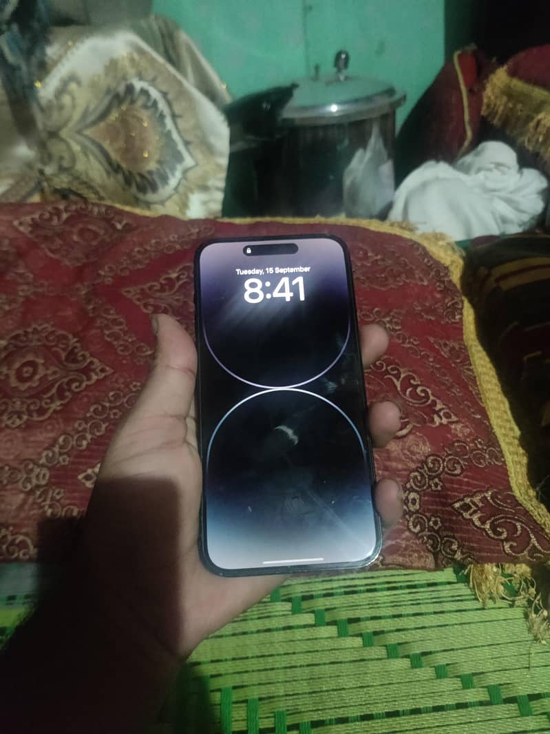 Apple iPhone 14 Pro Max 0