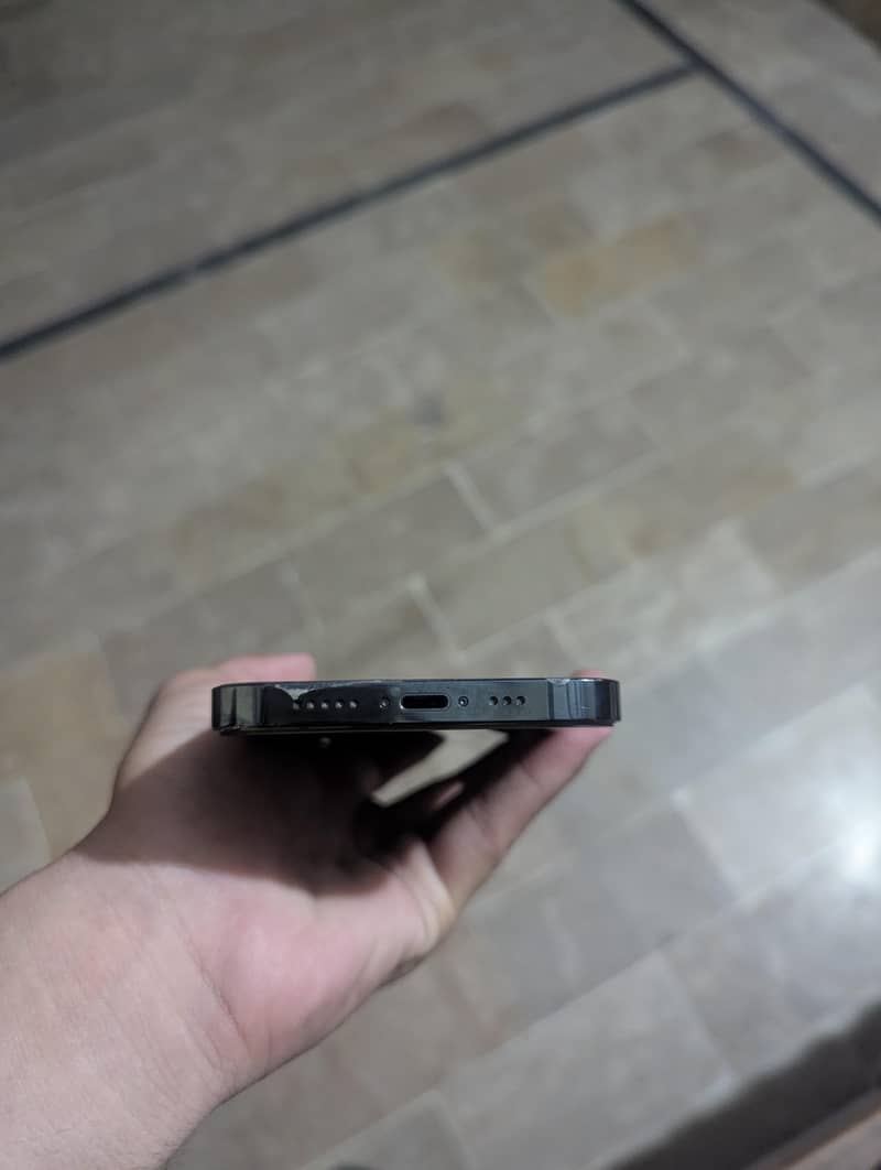 Apple iPhone 12 Pro 3