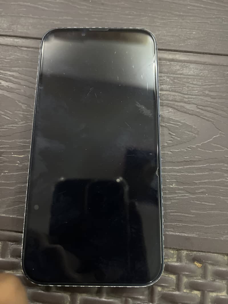 Apple iPhone 13 1