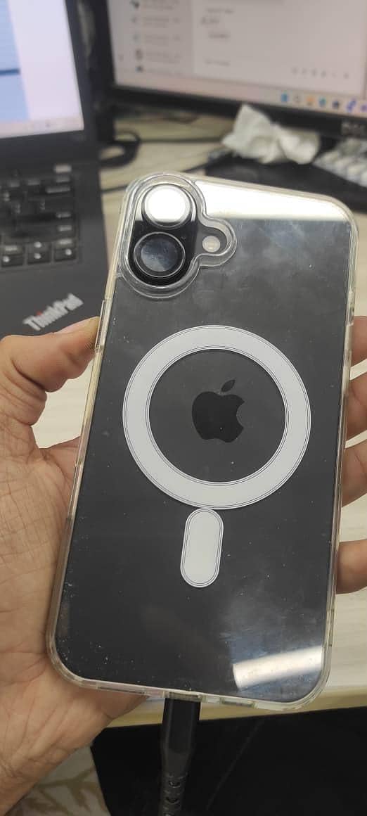 Apple iPhone 16 Plus 3
