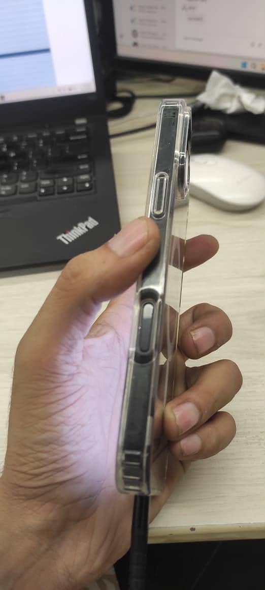 Apple iPhone 16 Plus 4