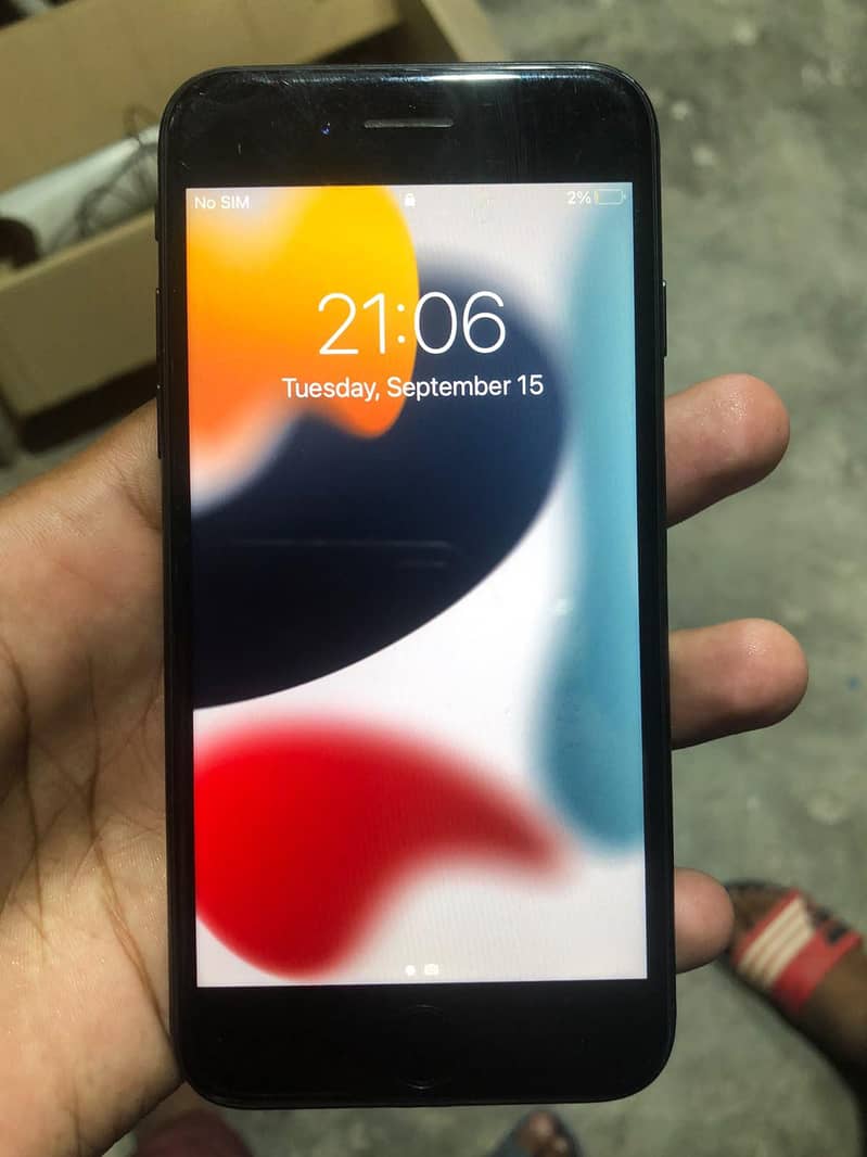 Apple iPhone 7 3