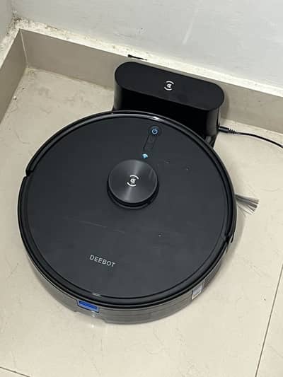 Deebot vacuum cleaner