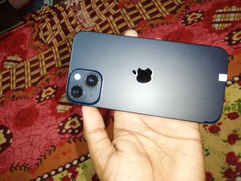 Apple iPhone 14 5