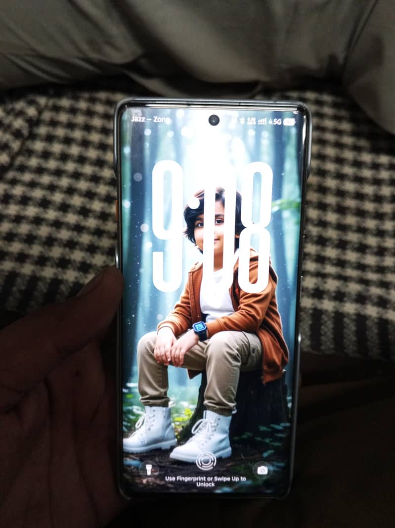 Tecno CAMON 40 Pro 0
