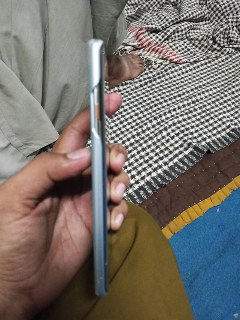 Tecno CAMON 40 Pro 3