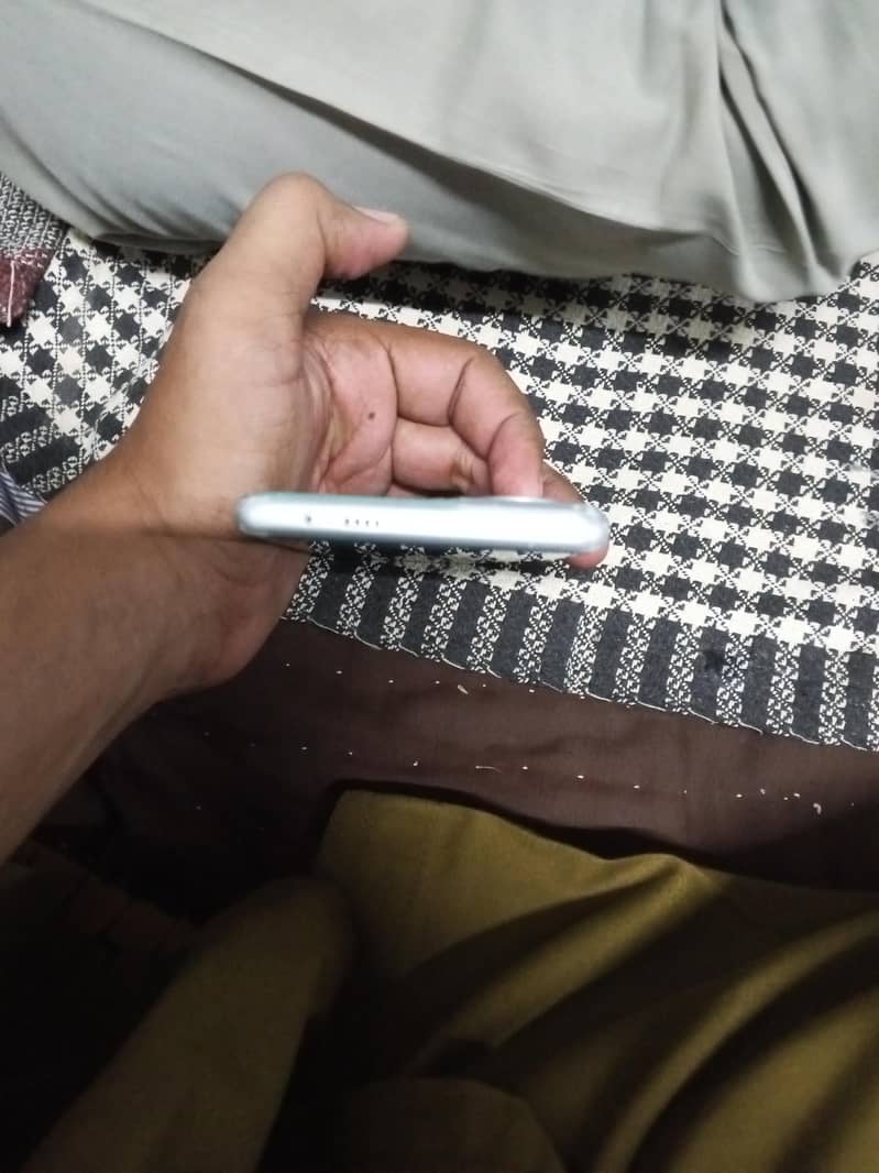 Tecno CAMON 40 Pro 5
