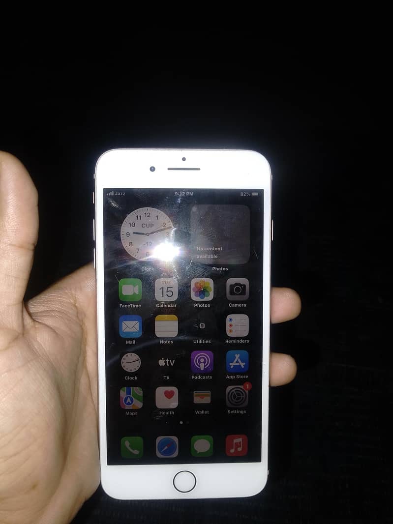 Apple iPhone 8 Plus 0
