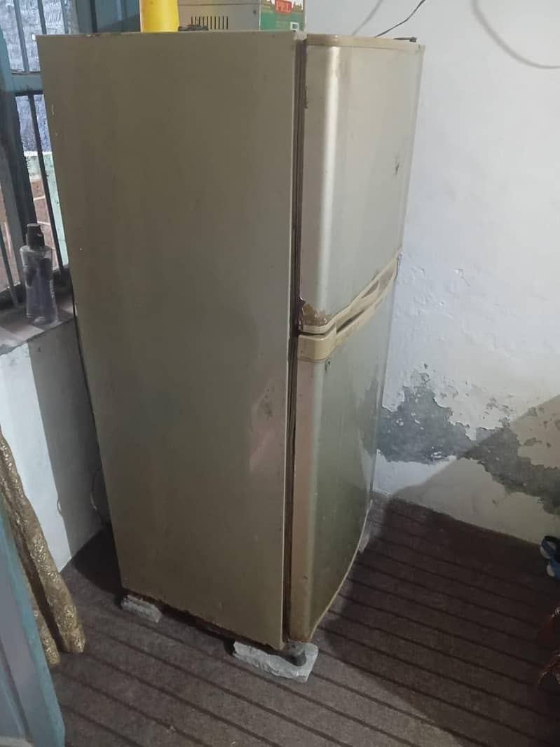 Dawlance fridge 0