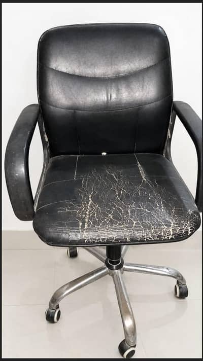 office chair in good condition