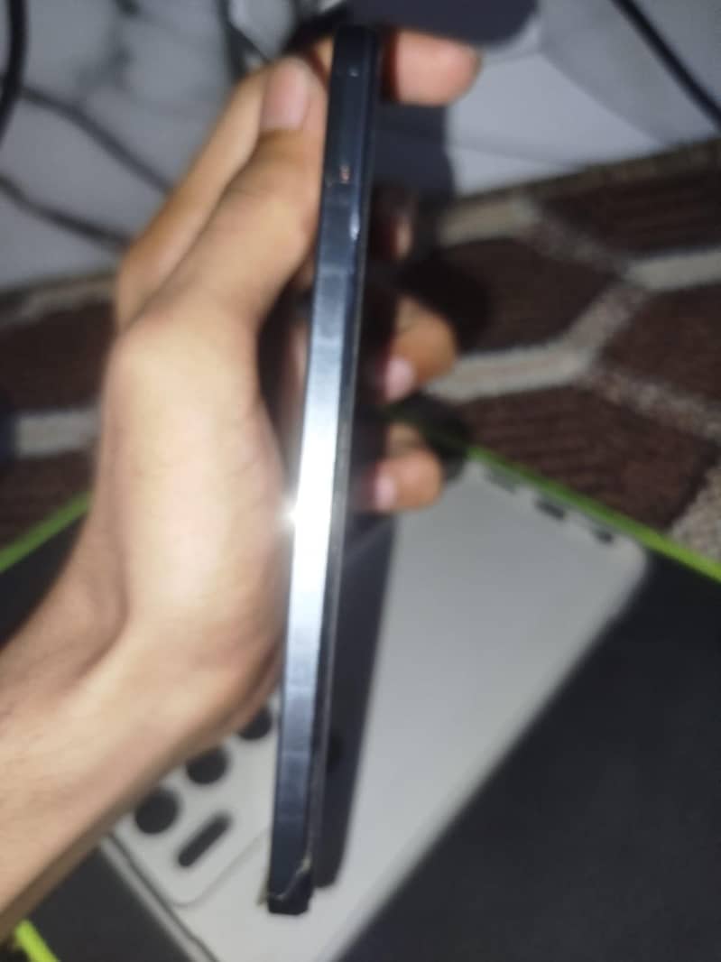 Realme C71 3