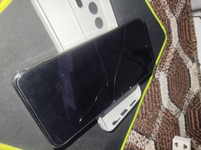 Realme C71 4
